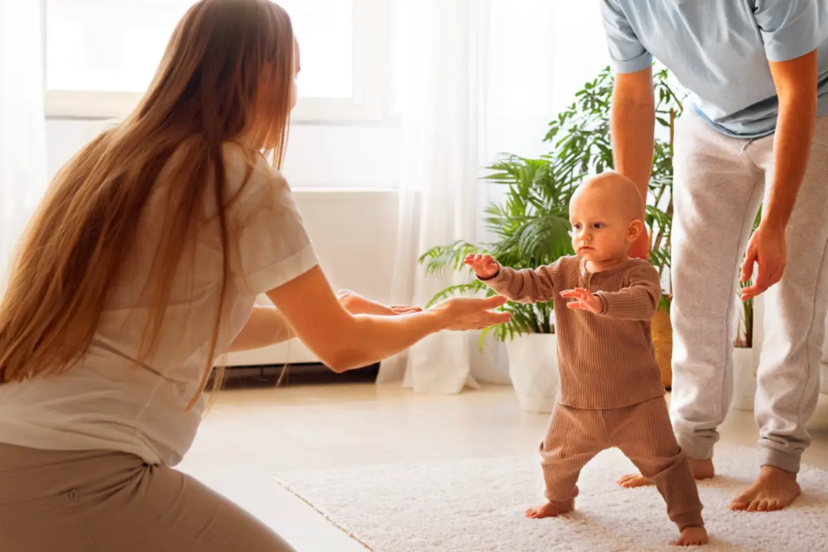 Kiedy Dziecko Zaczyna Chodzić? Spokojnie, Mamo!